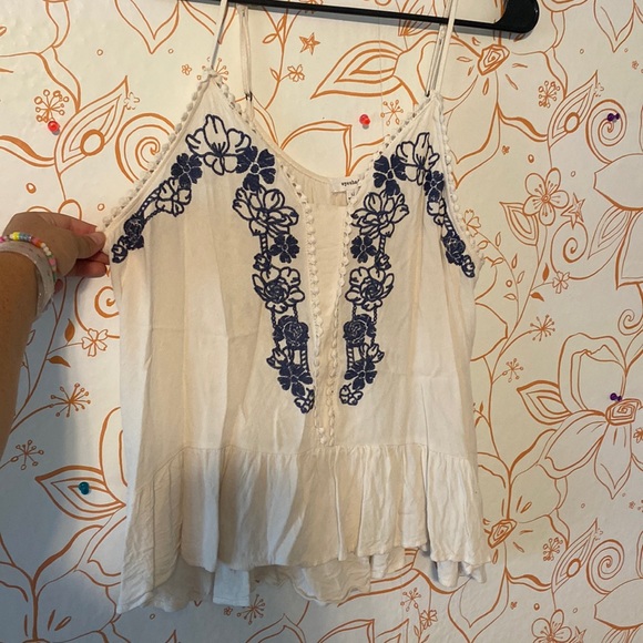 Eyeshadow Tops - Floral Detail Spaghetti Strap Top